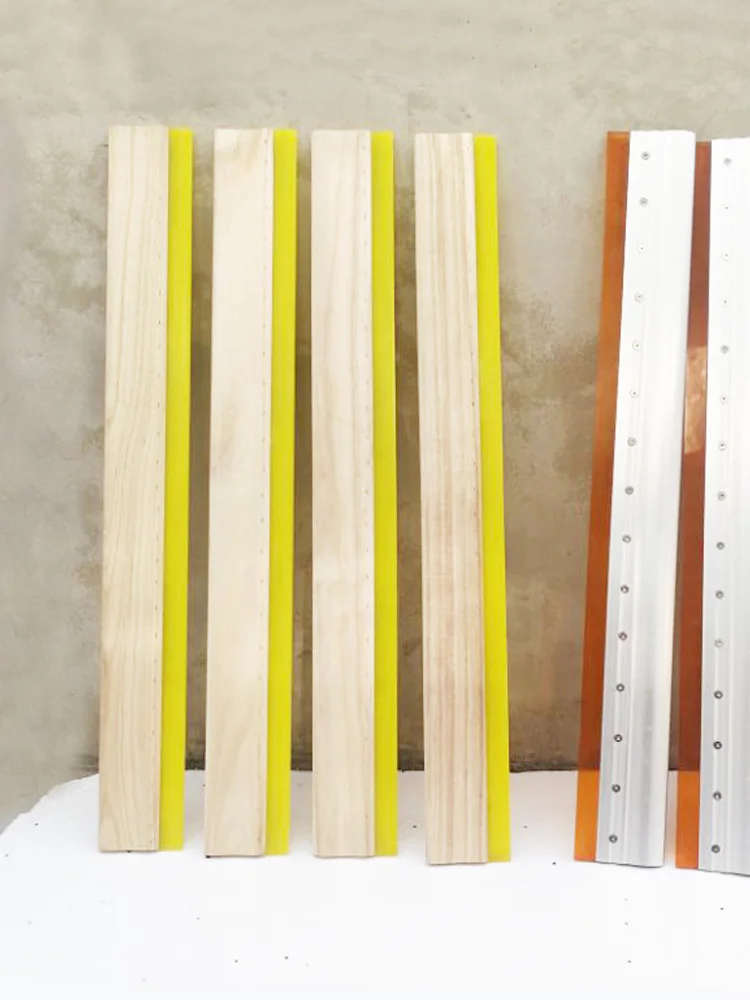 Скребок для трафаретной печати с деревянной ручкой 24 см 75 а