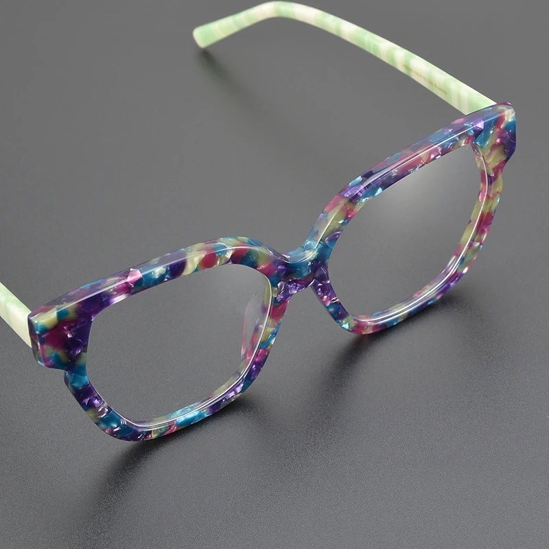 Квадратная оправа для очков