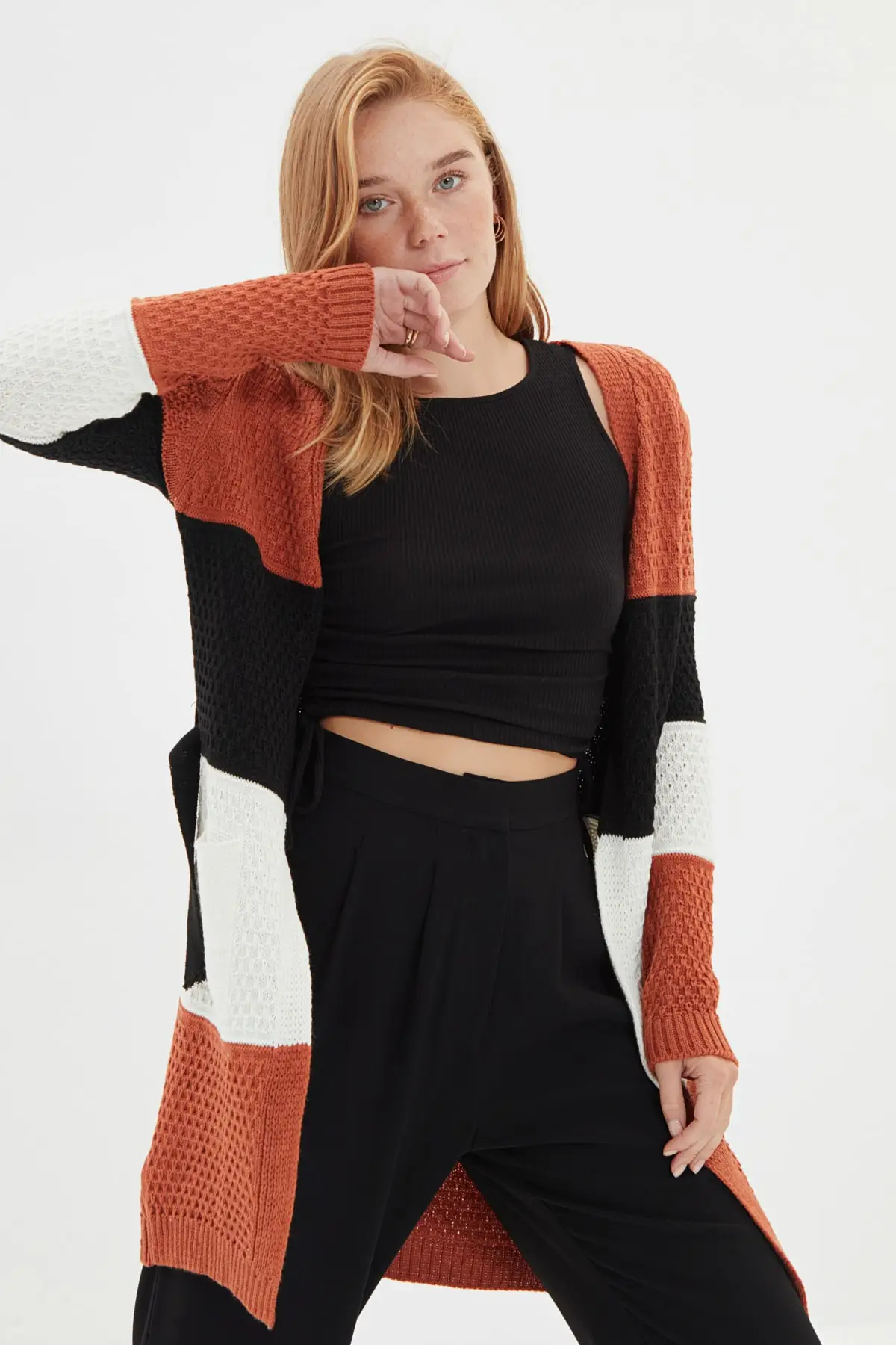 

Trendyol With Color Block Knitwear Cardigan TWOAW22HI1177