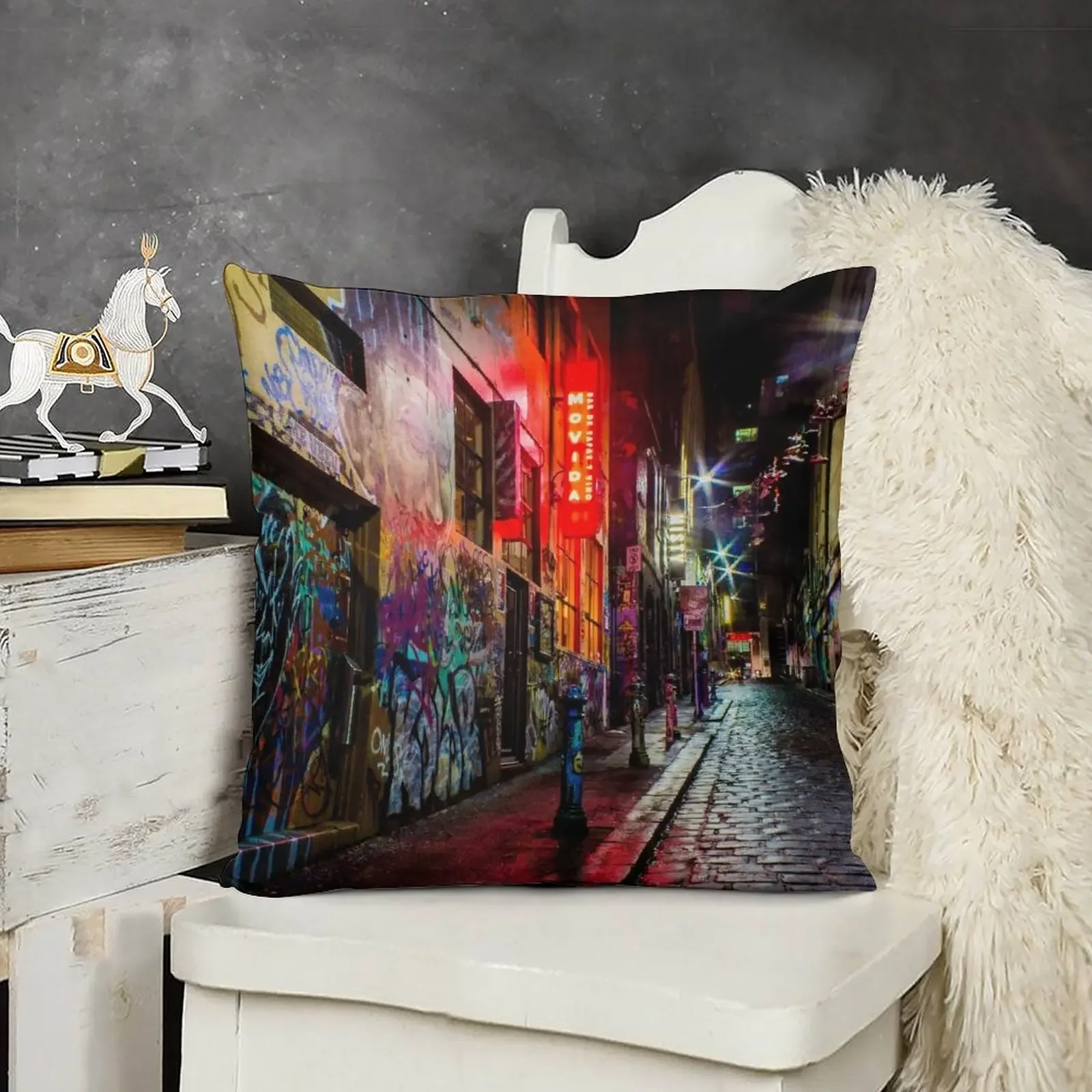 Hosiery Lane Мельбурн Виктория Австралия. Декоративная подушка Подушки для дивана