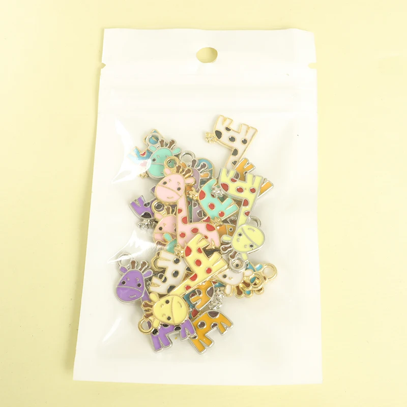 Яскраві підвіски з тваринами електронною поштою