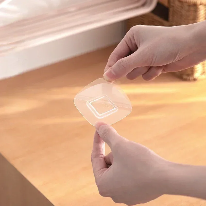 Крючок-вешалка для одежды балкона