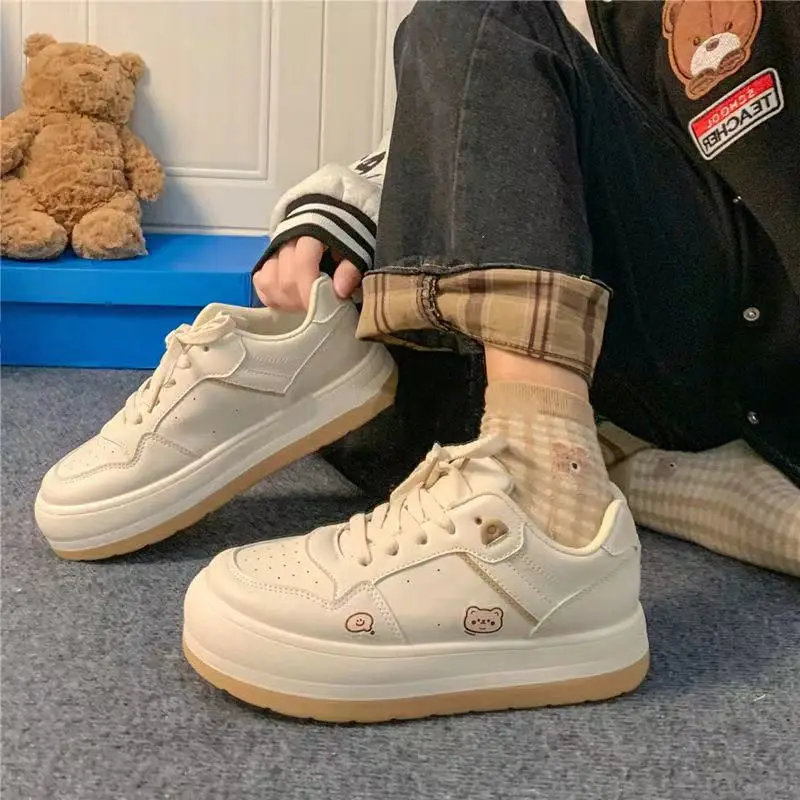 

Женские вулканизированные кроссовки с аниме-принтом, повседневная универсальная обувь в японском стиле для студентов, на платформе, с муль...