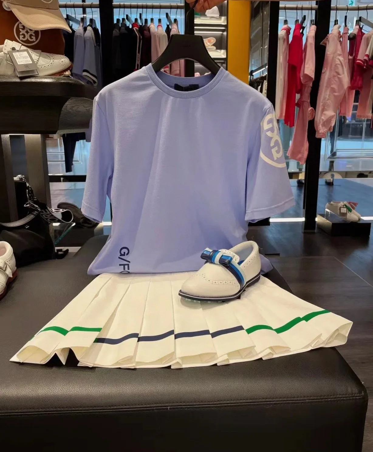 The new golf high-waisted pleated skirt for spring/summer 2022 has a great stretch with quick-drying fabric