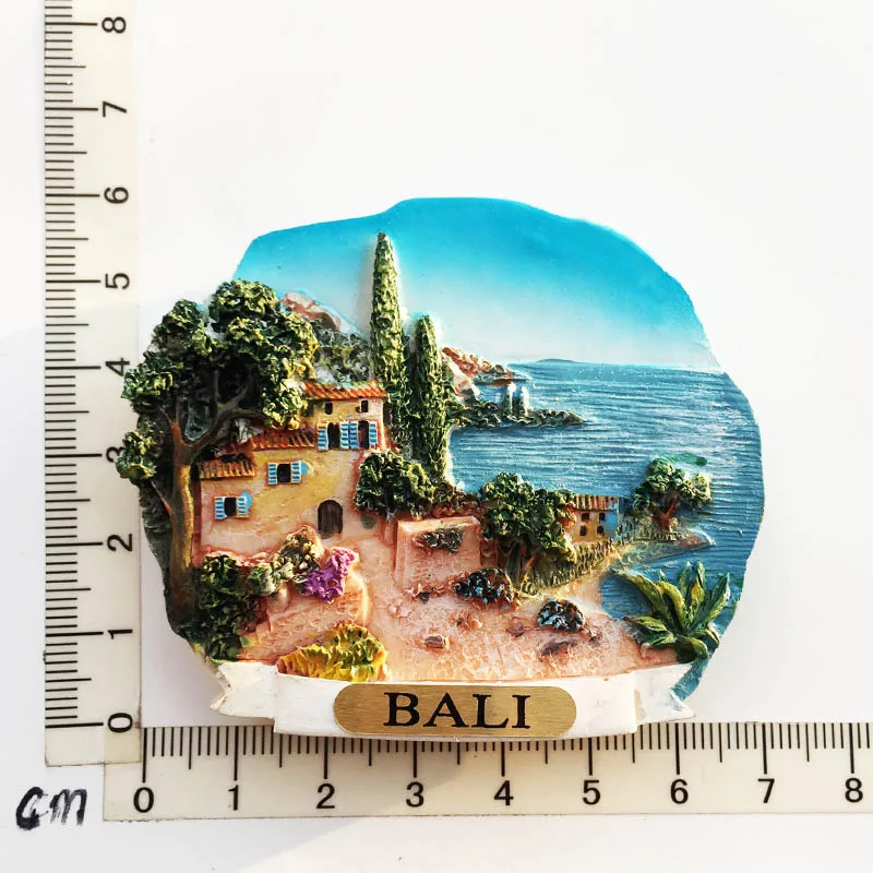 

Магниты на холодильник из Индонезии