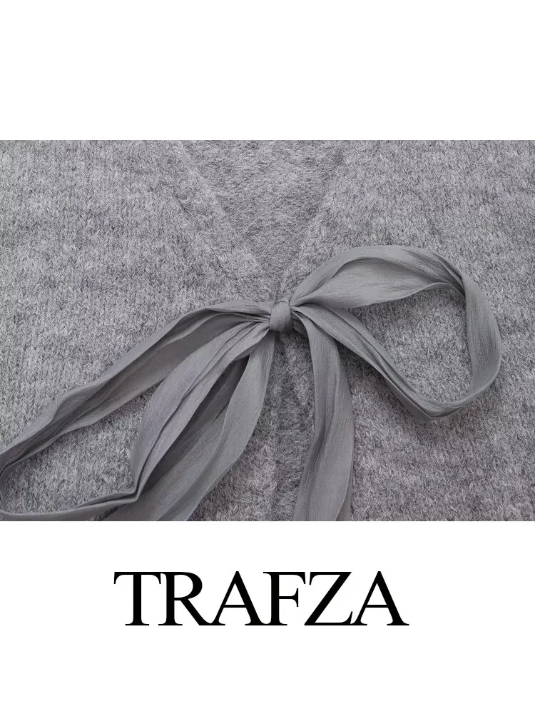 Женский трикотажный жилет с бантом и лентами без рукавов