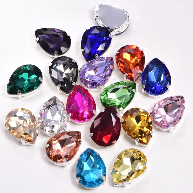 Каплевидные разноцветные стеклянные стразы шьют на Стразы с когтями каплевидные