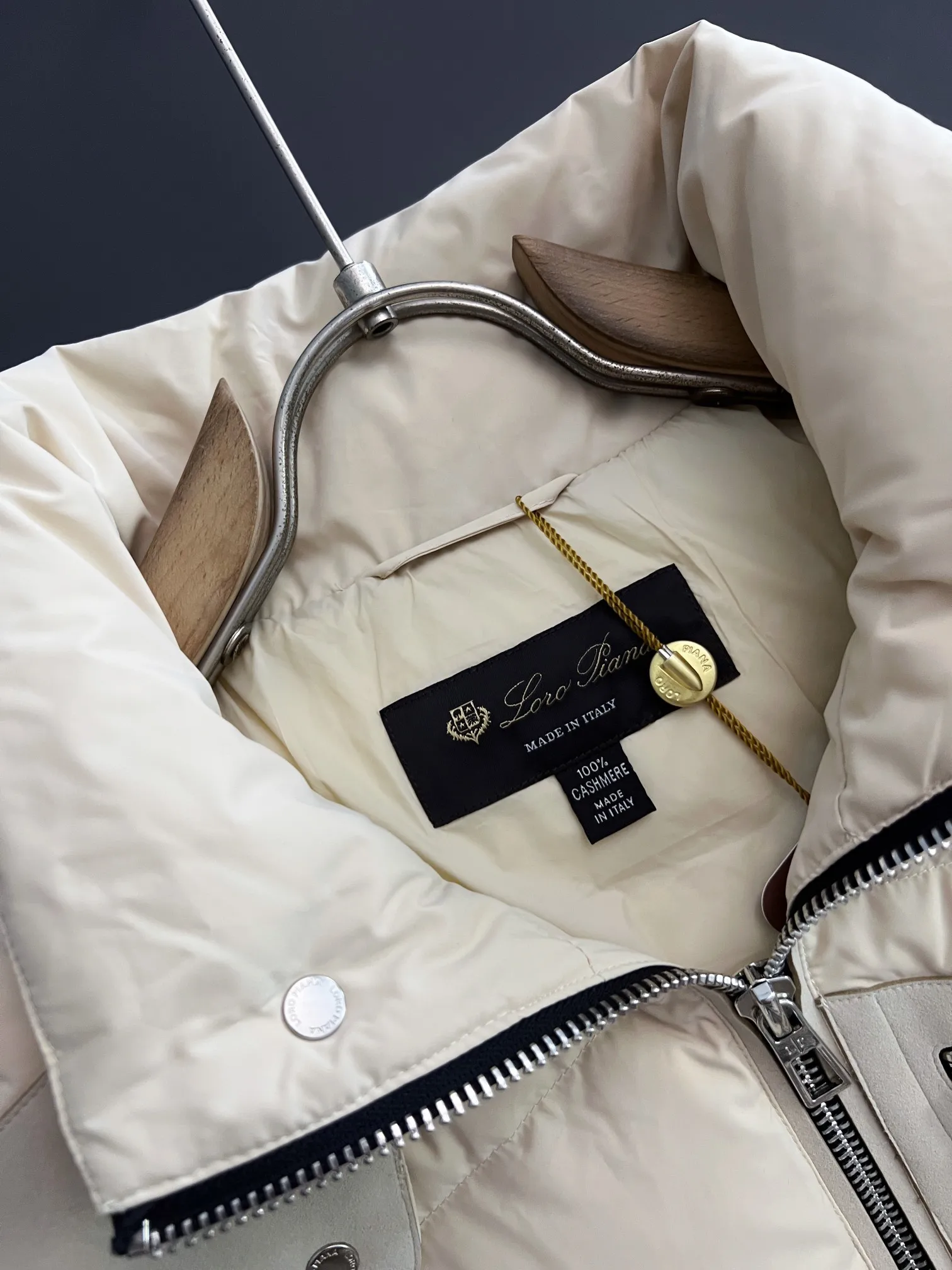 Пуховик Loro Piana