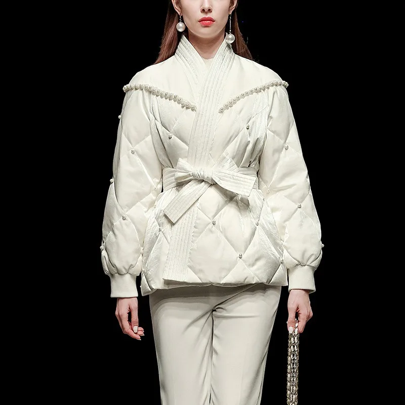 luxury women clothing Winter new fashion temperament lantern sleeved beaded white short Down jacket women