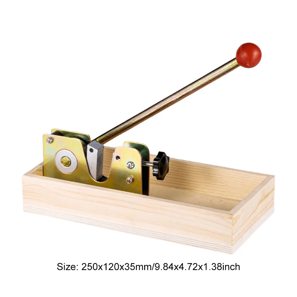 Ручные щипцы для орехов миндаля