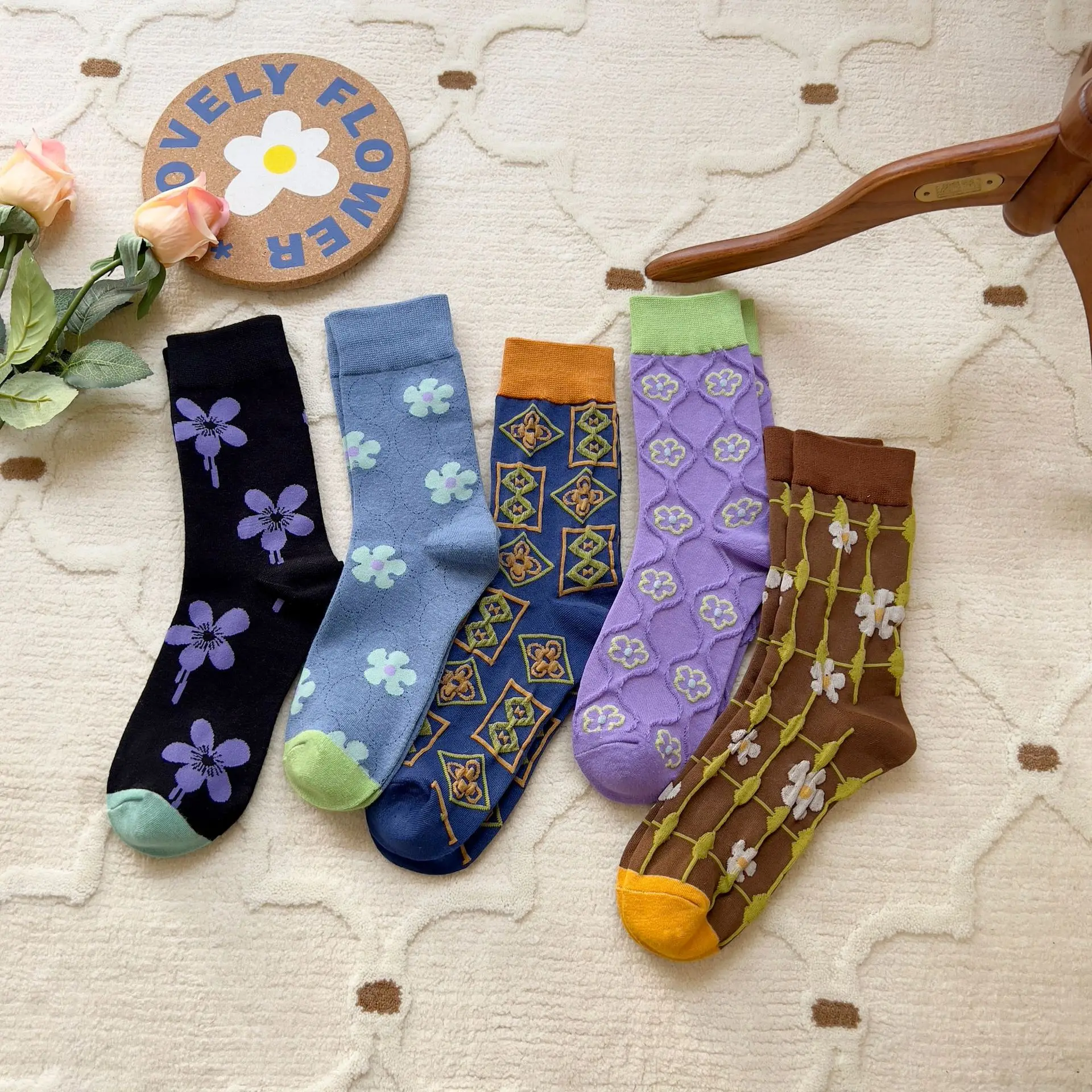 

Cotton Casual Breathable Korea Harajuku Retro Woman Floral Vintage Socks Novelty Ethnic Kawaii Elegant Ladies Girls Sox Gift