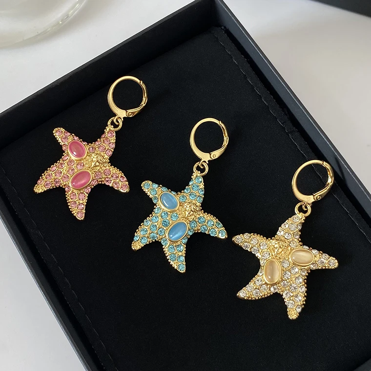 

Starfish crystal earrings full of diamonds super flash retro personality niche design earrings