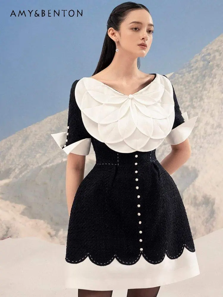 Women's Summer High-Grade Waist Slimming Dress Petal Neckline Black and White Contrast Color Graceful Half Sleeve Dress