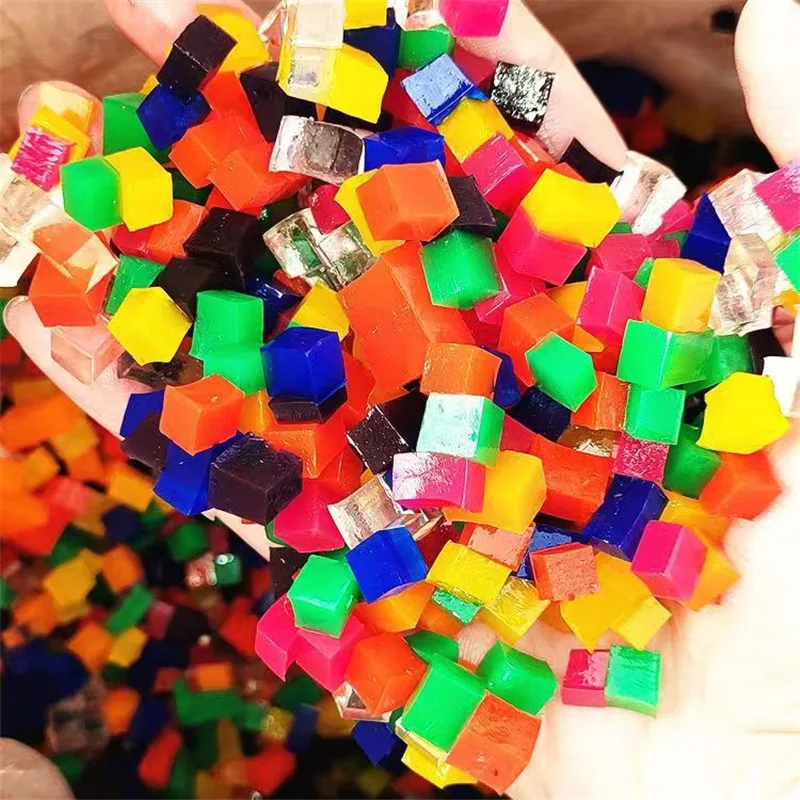 50 г Большой гидрогелевый квадратный кристалл почвы вода бусины грязь растущий блок растущие воды квадраты размер около 5*5 мм после примерно 3*3 см