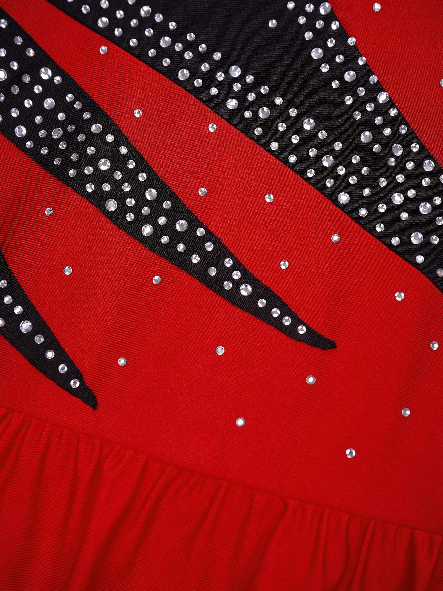 Рисунок 5 - Детское балетное платье с длинным рукавом