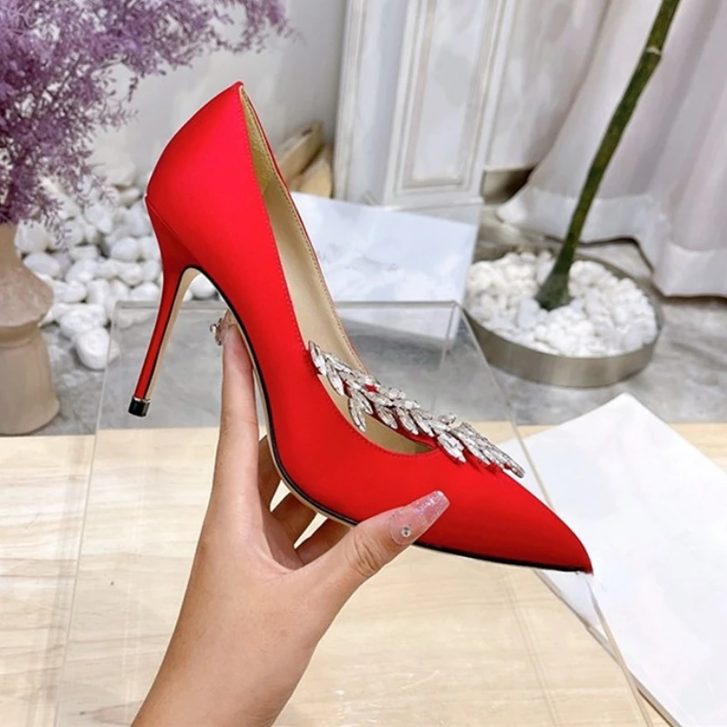 Women's single shoes Spring and Autumn 2023 new crystal rhinestone chain thin heel fashion pointy banquet high heel muller shoes