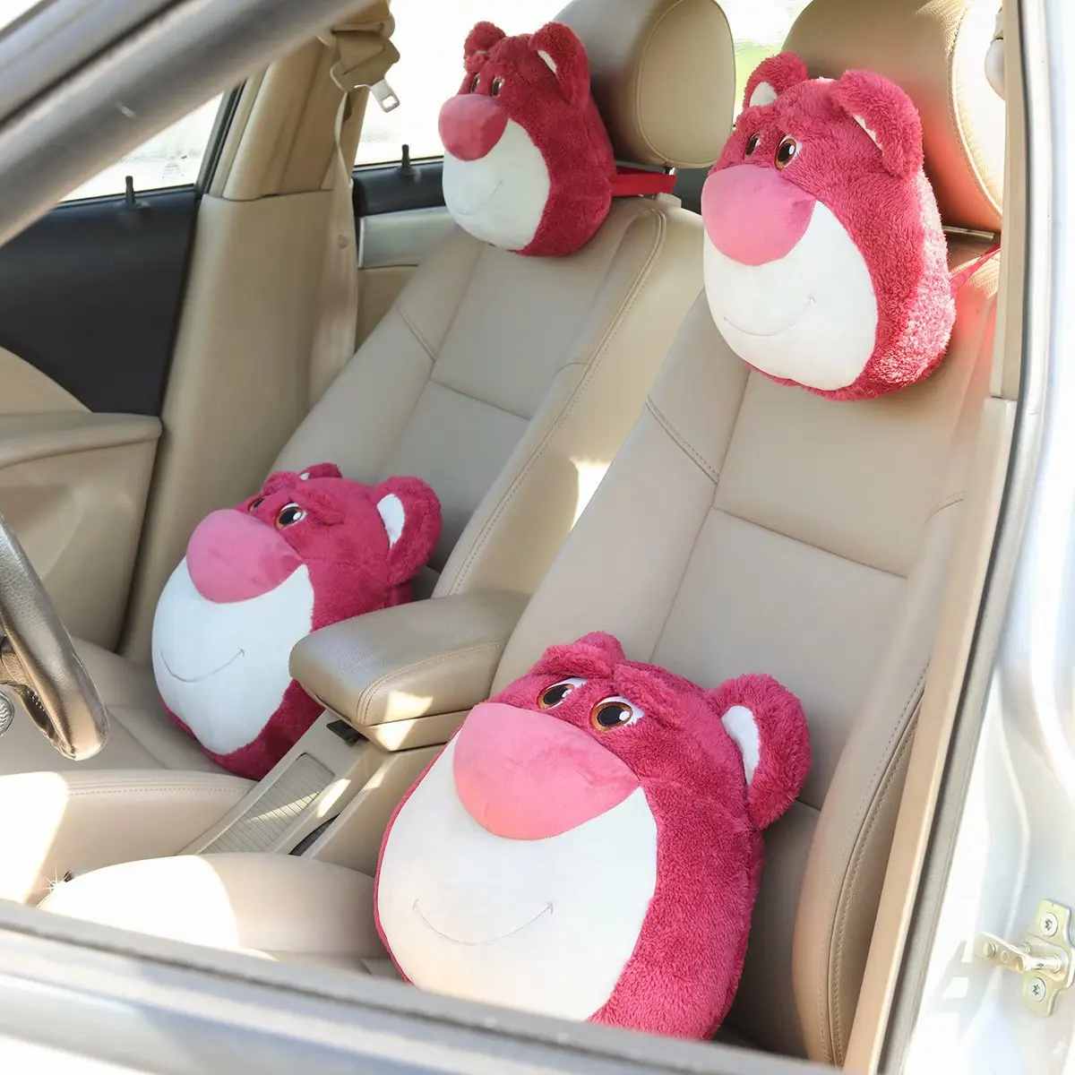 

Плюшевая подушка Lotso, мультипликационные периферийные детали из мультфильма Диснея, медведь, автомобиль, подголовник, шея, плюшевая подушка...