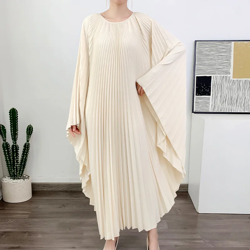 

MUHUIZI Batwing Sleeve Design Pullover Pleated Dress For Women Solid O-neck Casual Loose Grace Fashion Dresses 2023 New