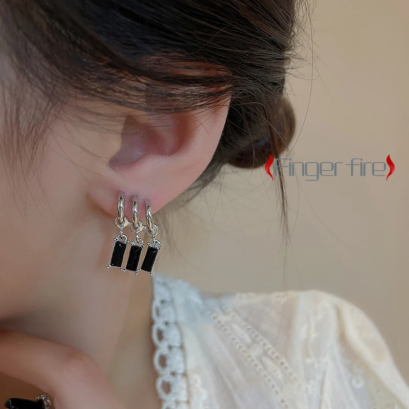 

Simple Silver Plated Black Pattern Design Female Earrings Anniversary Gift Beach Party Noble Jewelry