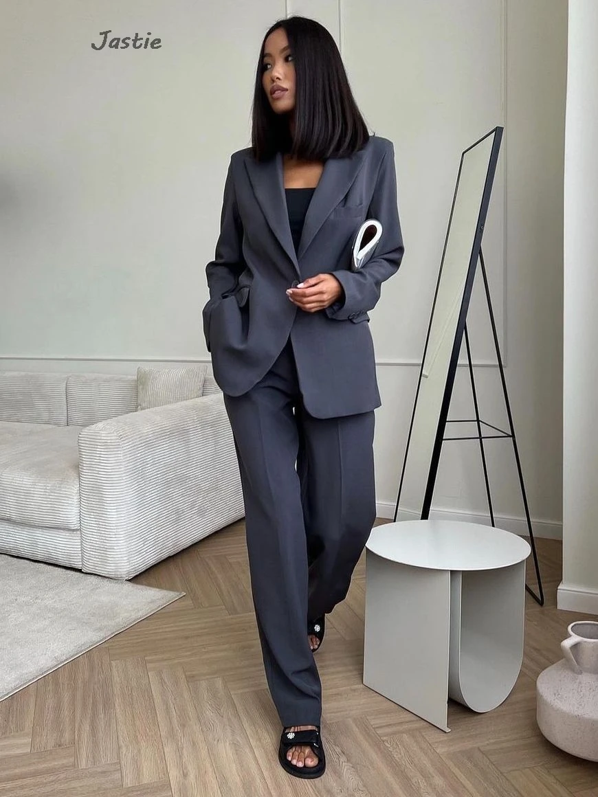 Женский костюм из жилета с V-образным вырезом и длинным рукавом