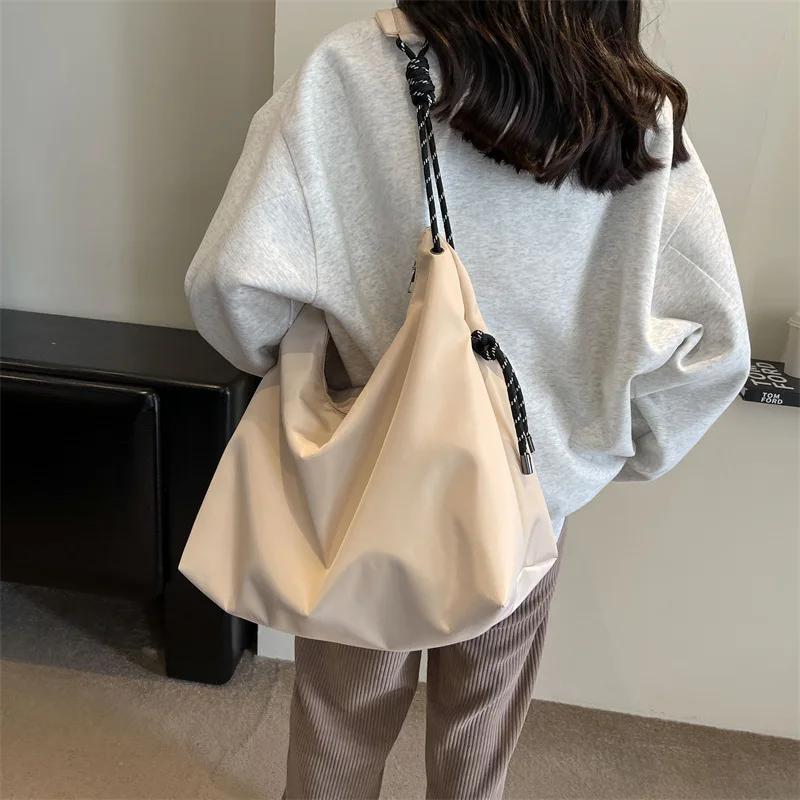 Новая сумка для поездок нейлоновая ткань вместительная студентов классная на