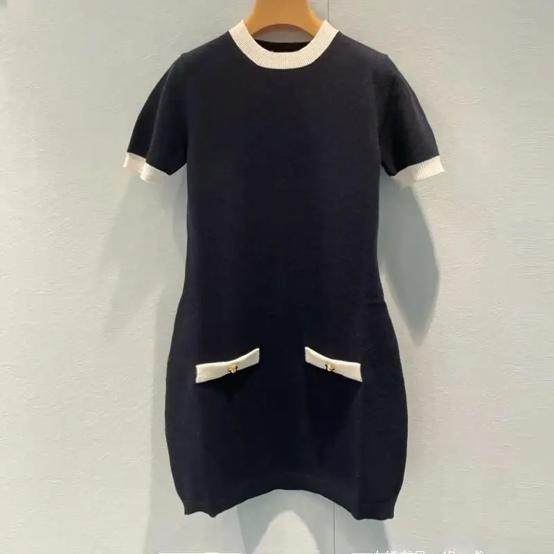 2023 Spring New Style O-Neck Short Sleeve Looks Knitted Contrast Color Sweater Slim Dark Blue Dresses Brand Fashion