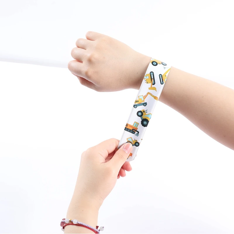Браслет на строительной тематику для детей. Идеальный подарок день рождения