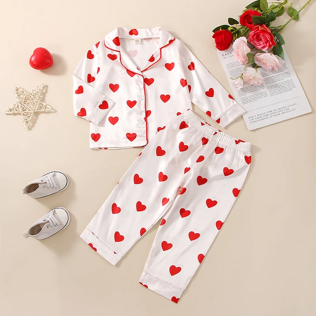 1-6Y Kids Girls Pajamas Set Baby Heart Print Sleepwear Long Sleeve Lapel Buttons Tops Pants Children Homewear Nightwear 2