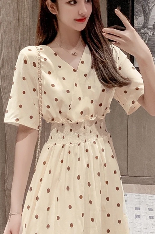 Женское шифоновое платье в горошек элегантное приталенное Плиссированное