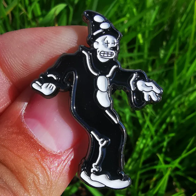 

Koko The Clown Dancing Brooch Metal Badge Lapel Pin Jacket Jeans Fashion Jewelry Accessories Gift