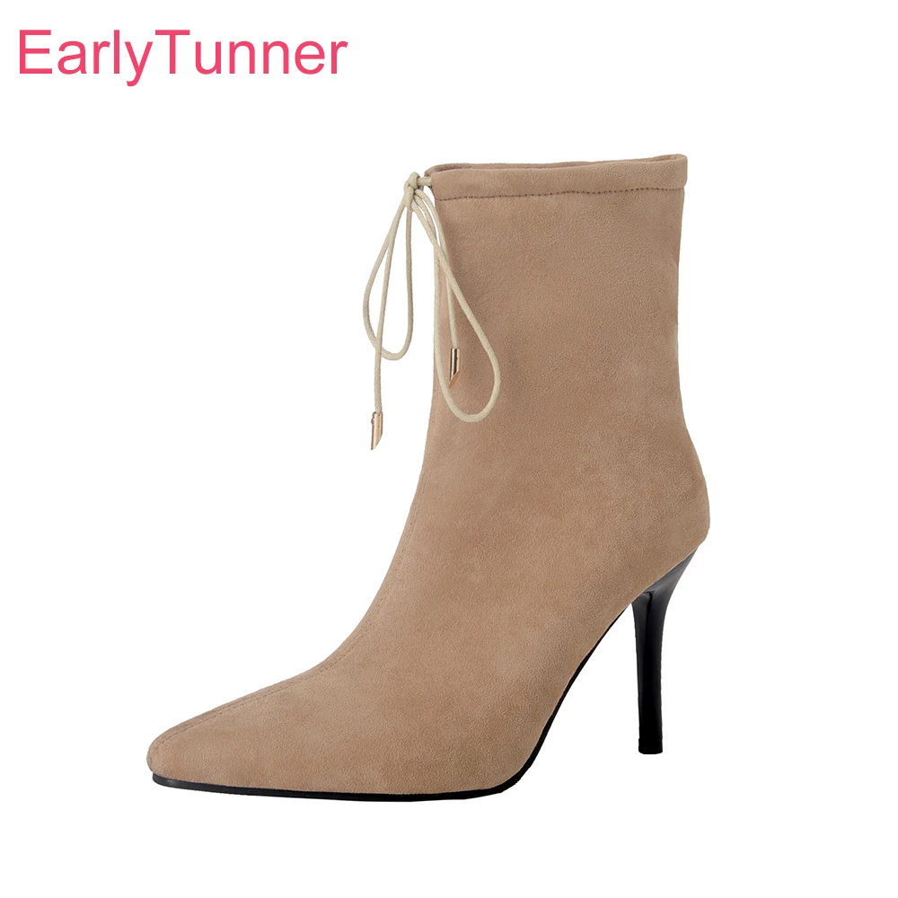 

Женские ботинки до середины икры, с острым носком, на высоком каблуке