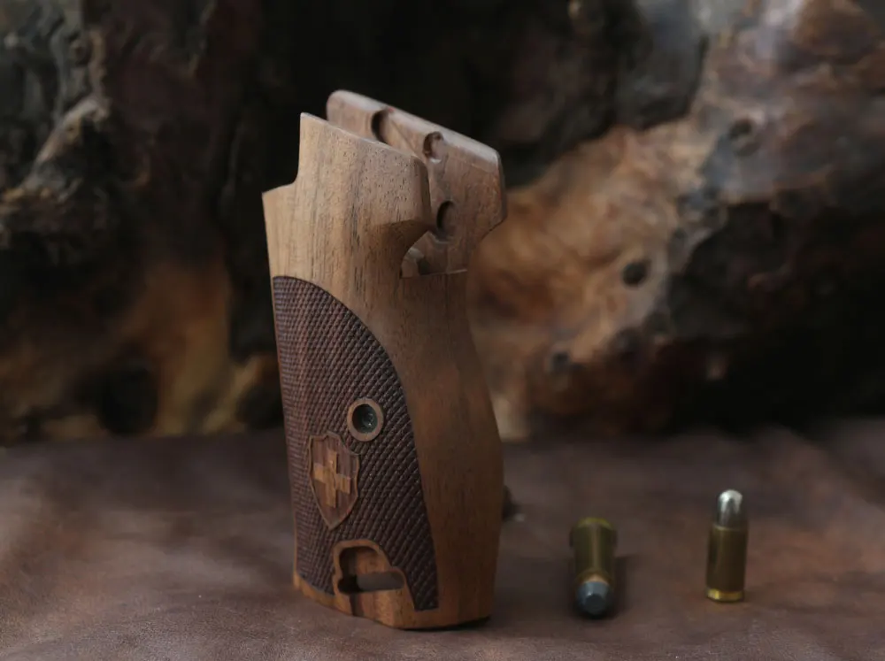 

Ksd SIG P210 Heavy Frame P210-5 / P210-6 (with lanyard ring) model Compatible Walnut Grip for Replacement (Diamond Checkered)