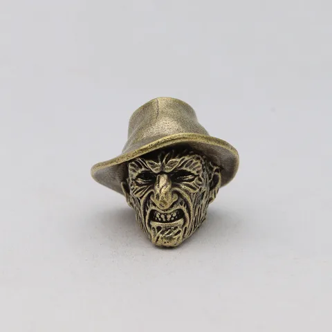 Паракордовый браслет с подвеской