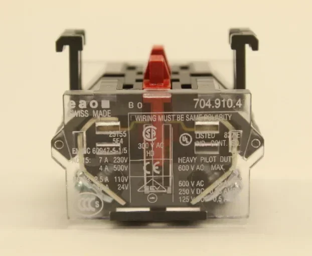704.910.2 Импортированный кнопочный переключатель EAO 704.910.4 Контактный модуль 704.910.5