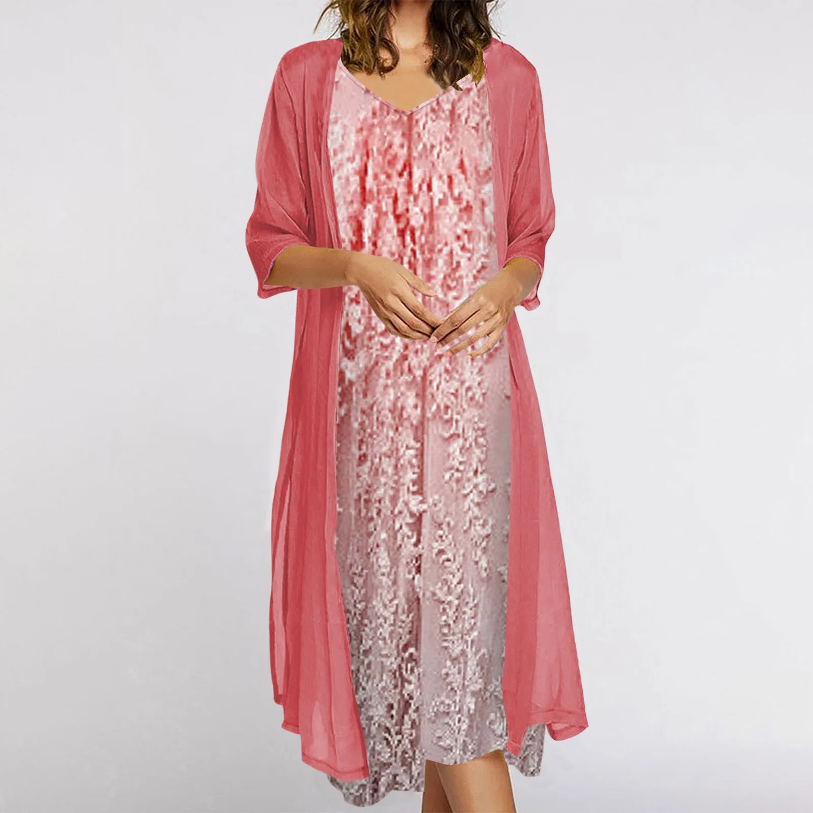 

Женское летнее платье с цветочным принтом и коротким рукавом