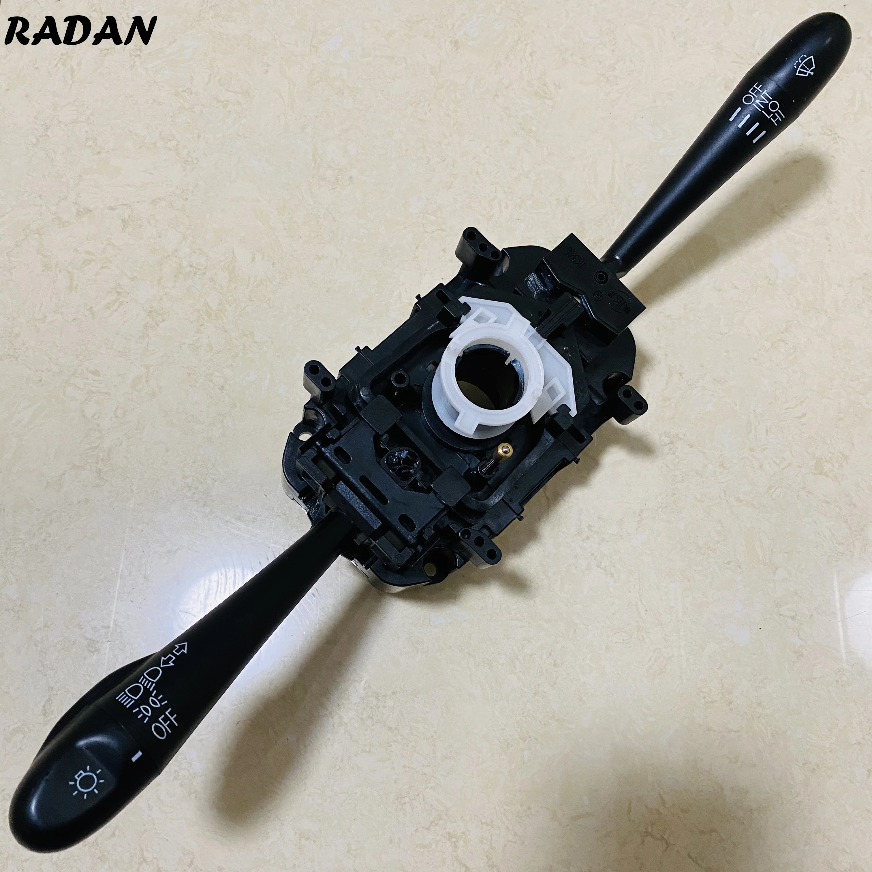 Комбинированный переключатель для наружной установки Zotye Hunter Autorrad 5008