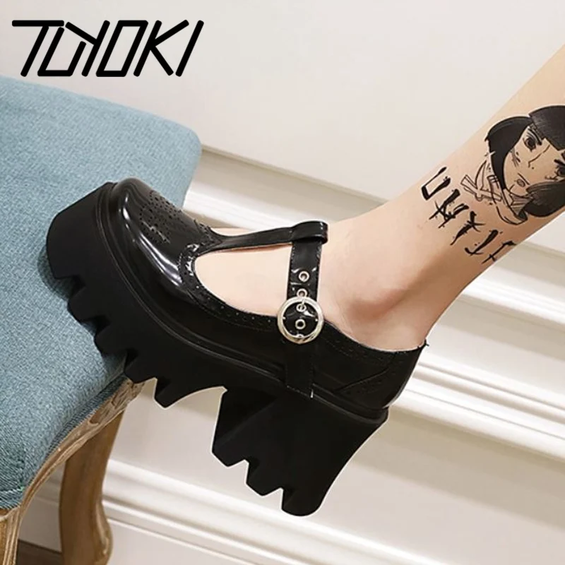 

Tuyoki 2022 Pumps Ladies Patent Leather T-Strap High Platform Spring Women Shoes Fashion Party Club Shoes Footwear Size 34-43
