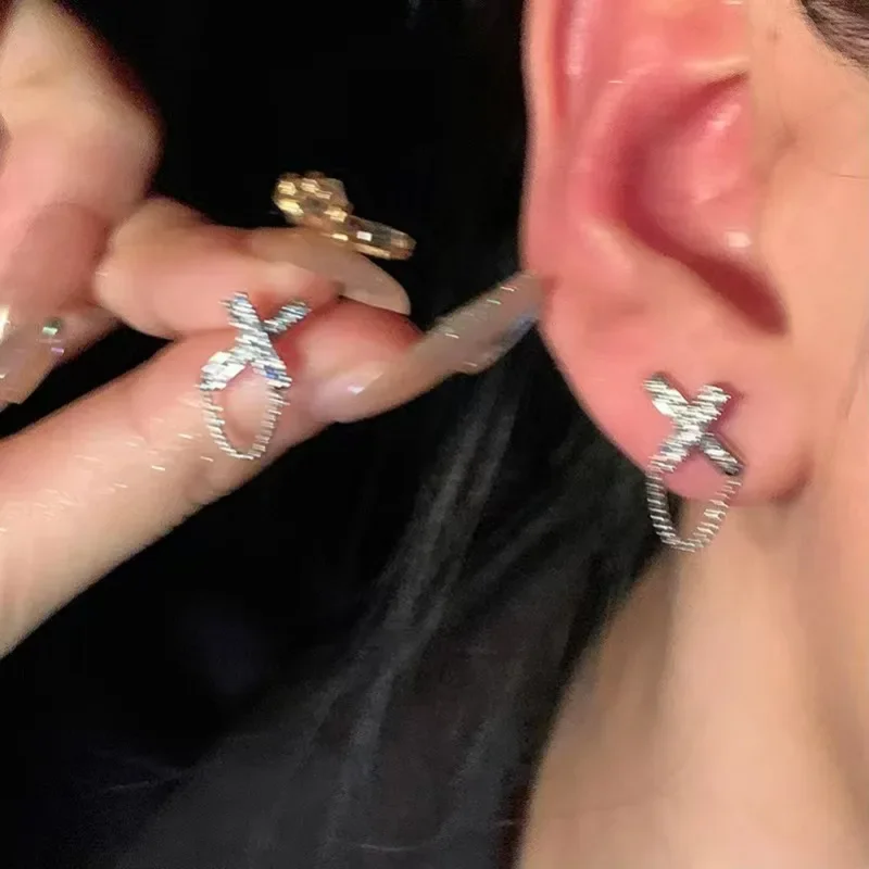 

2023 New Light Luxury Zircon Women's Earrings Jewelry