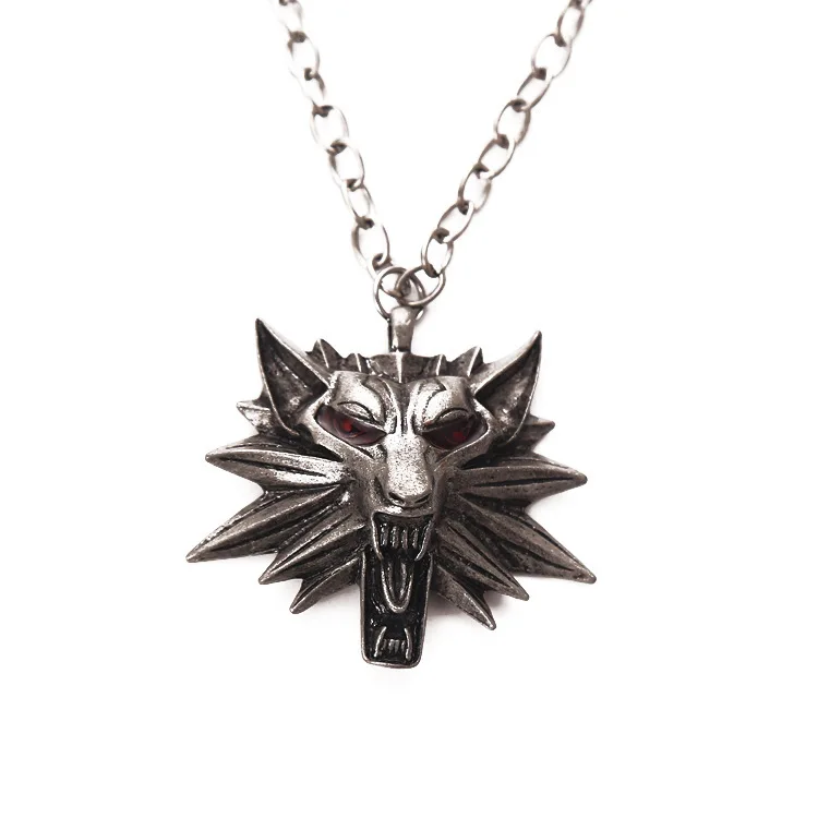 

selling goth retro wind red eye Wolf head sorcerer metal Wolf head pendant necklace wholesale cubana nightmare christmas