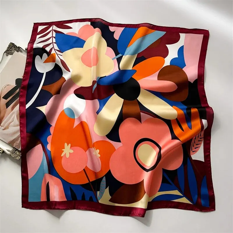 Шелковый квадратный шарф