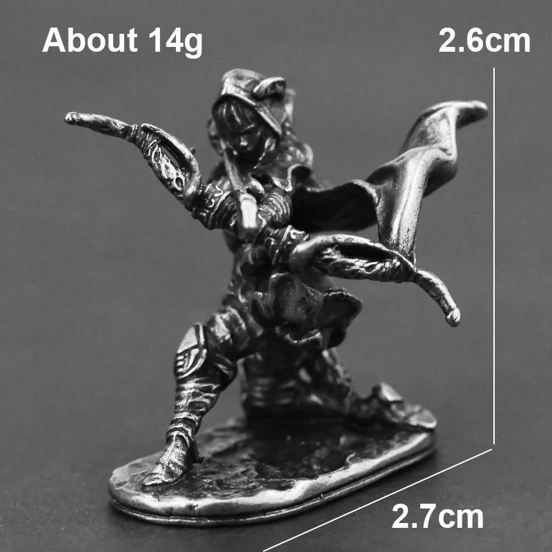 

Миниатюрная статуэтка лучника из меди