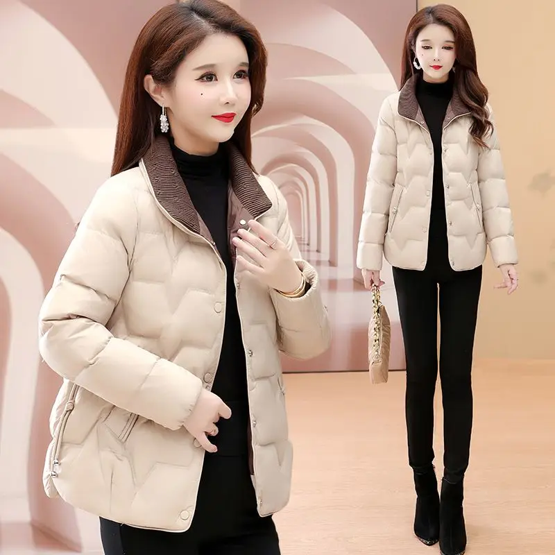 Fashion Western Sle Lightweight Short Down jacket 2024 Winter New Small Slim fit Slimming Warm Outerwear