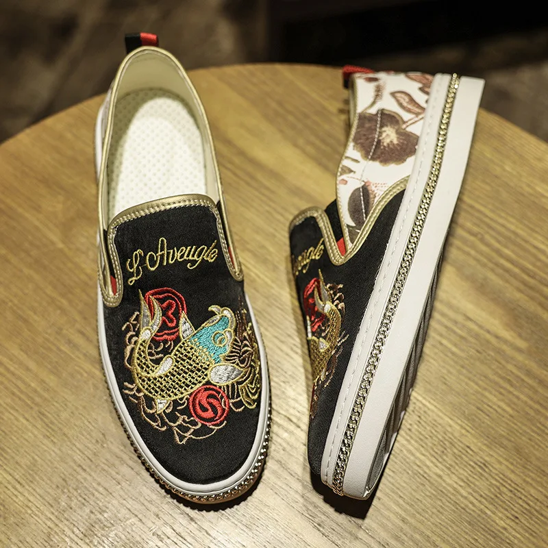 

European New Men Canvas Casual Shoes High End Embroidery Fish Loafers Street Trend Luxury Flat Skateboard Shoes
