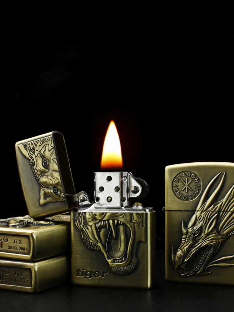 

New embossed dragon eagle retro kerosene lighter kerosene grinding wheel lighter igniter gift