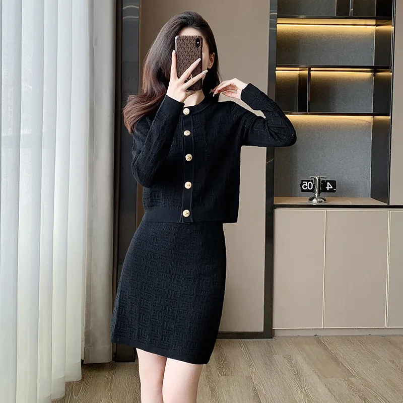 Женский однотонный вязаный комплект из 2 предметов черный кардиган свитер и