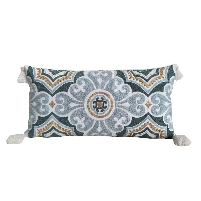 

Богемная вышитая наволочка из хлопка