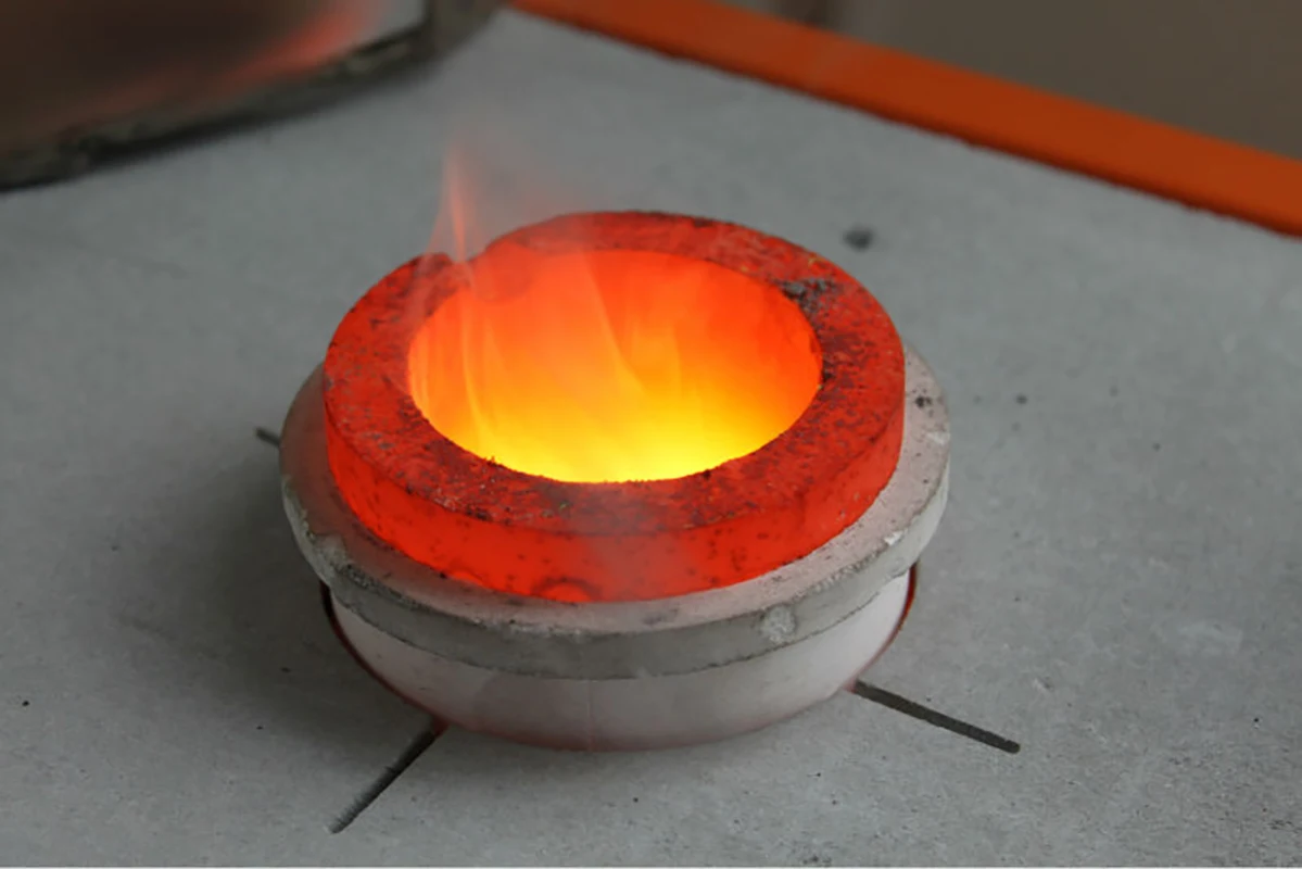 

2KG Small Mini Metal Digital Melting Furnace Machine For Heating Casting Refining Metals Gold Silver Jewelry Casting Tool 3500W