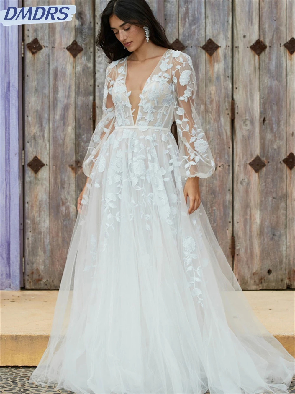 Женское свадебное платье с V-образным вырезом