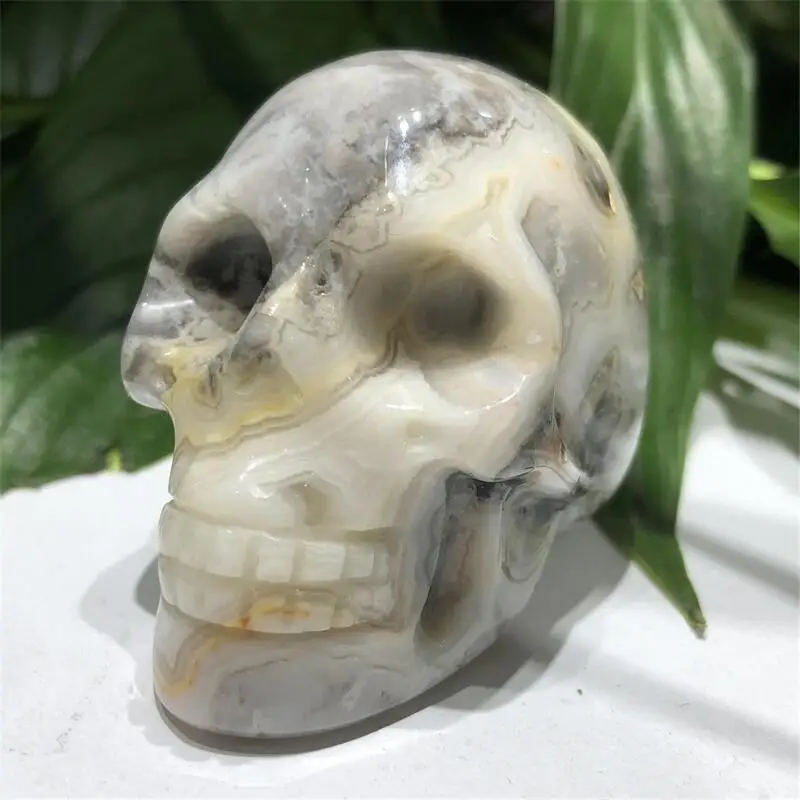 

2inch Natura Crazy Agate Skulll Hand-Carved High Quality Flashing Crystals Beautiful Gemstone For Halloween Gifts 1pcs