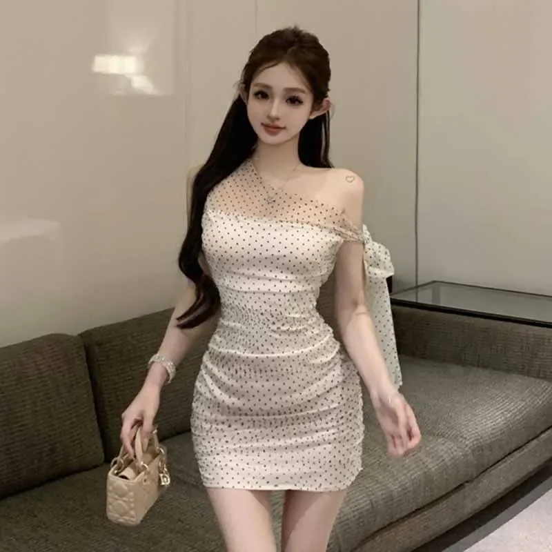 Модель 2024 года женское модное приталенное платье во французском стиле без